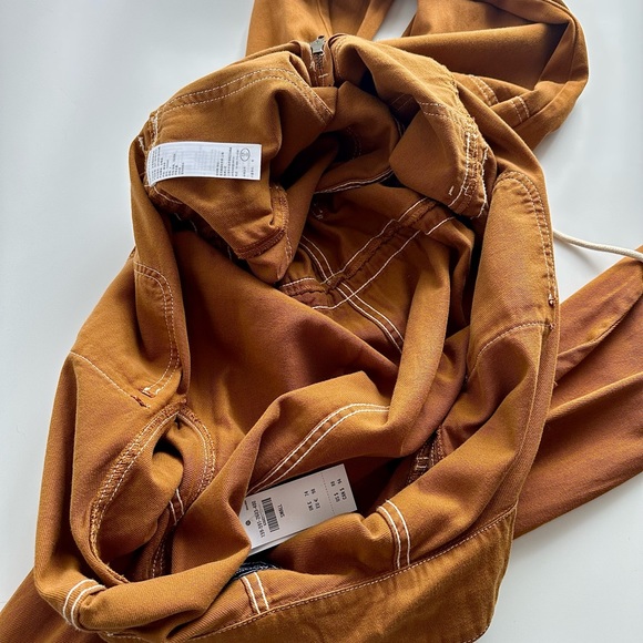 ✨New ABERCROMBIE & FITCH Utility Jumpsuit Camel Small - Picture 9 of 9